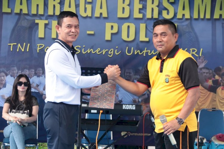 Kapolda Metro Jaya Olahraga Bersama Jajaran Puspomal