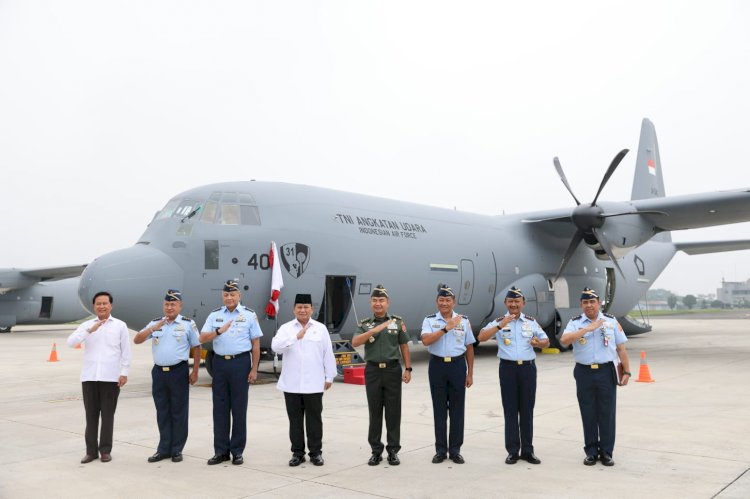 Pesawat Canggih C-130J Super Hercules Diserahkan Menhan untuk TNI AU