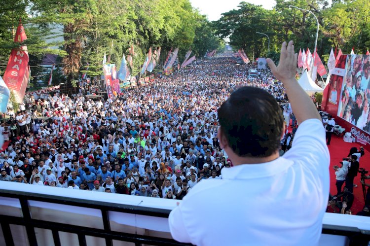 Semangat Warga Ikut Jalan Santai ‘Anti Mager’ Sulsel, Prabowo Beri Hadiah Umroh dan Motor