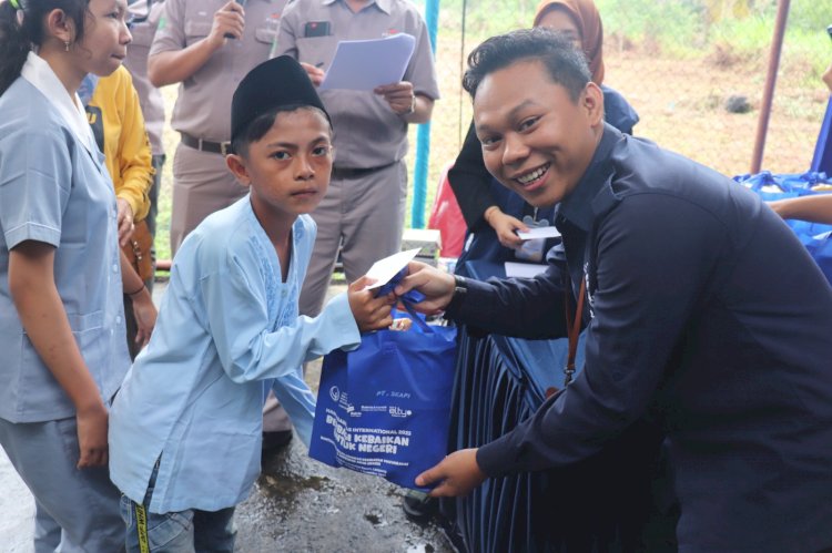 Bakrie Amanah dan PT SEAPI Bantu Penyandang Disabilitas dan Warga Dhuafa di Bandar Lampung