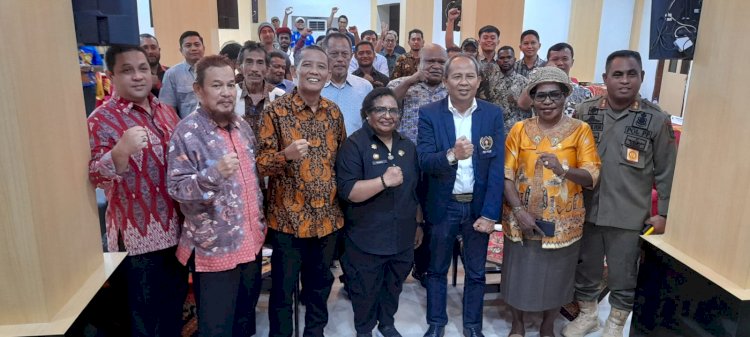 Pj Gubernur Nabire Papua Tengah dan PWI Pusat Resmi Hadiri dan Buka UKW