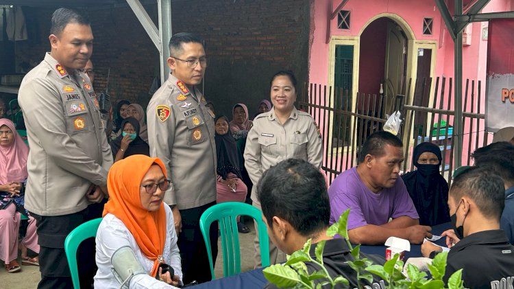 Wujud Kepedulian Polri untuk Masyarakat Tugu Selatan