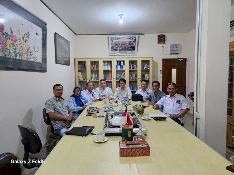 Pengurus AMKI Pusat Lakukan Kunjungan Silaturahmi ke Dewan Pengawas