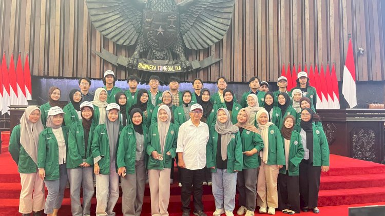 Humas Setjen DPR RI Sampaikan Strategi Komunikasi, Pengelolaan Informasi Publik Kepada Mahasiswa Komunikasi Gender UHAMKA