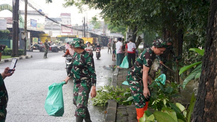 Kodim 0508/Depok Gelar Karya Bakti Antisipasi Banjir dan Wabah Penyakit di Kelurahan Mampang