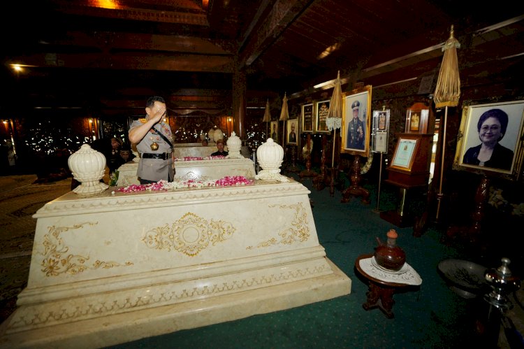 Setelah BJ Habibie-Soeharto, Kapolri akan Ziarah ke Makam Gusdur-Bung Karno Besok