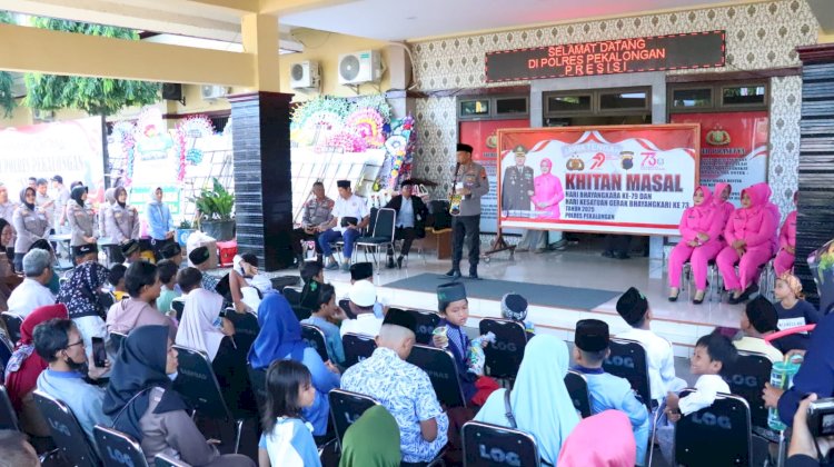 Polres Pekalongan, Menggelar Khitanan Massal Gratis