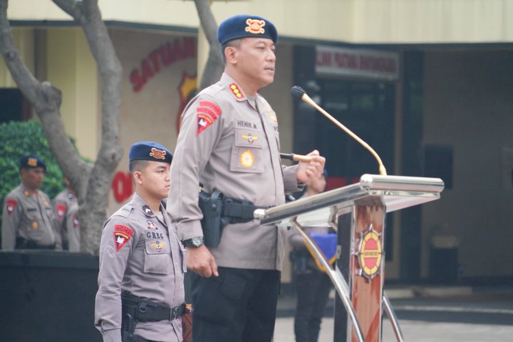 Penghargaan Anggota Berprestasi Brimob Polda Metro