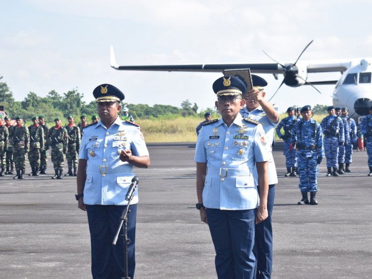 Pangkoopsud III Pimpin Sertijab Danlanud Leo Wattimena, Tekankan Posisi Strategis Pangkalan di Timur Indonesia